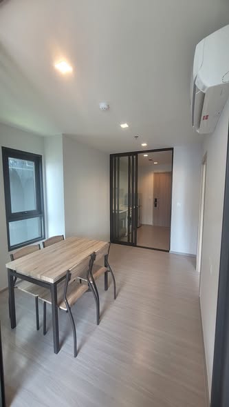 room interior of Life Sathorn Sierra ไลฟ์ สาทร เซียร์รา