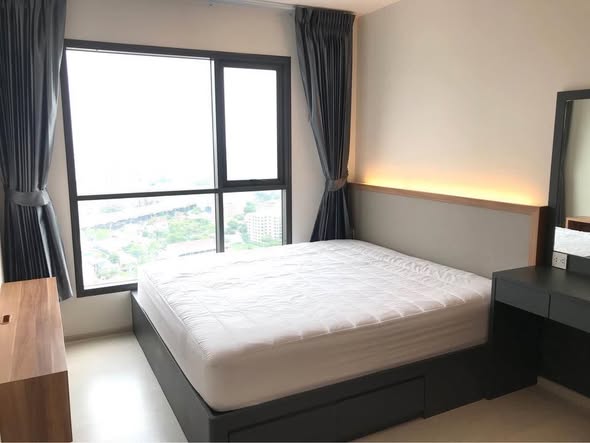 bedroom of Life Sukhumvit 48