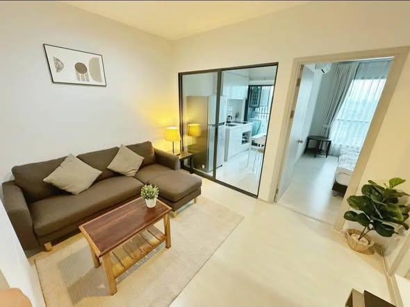 living room and room interior of Life Sukhumvit 48