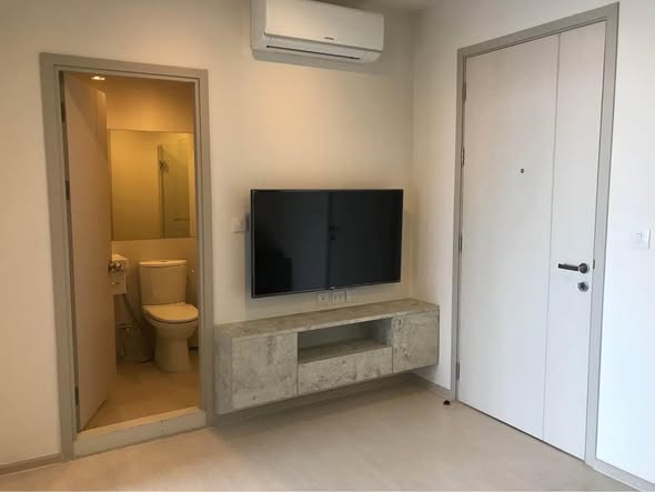 room interior of Life Sukhumvit 48