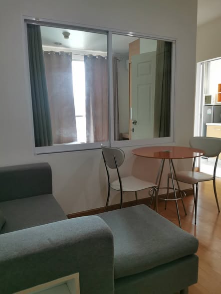 room interior of Life @ Sukhumvit 65