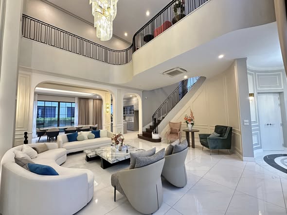 living room of นาราสิริ กรุงเทพกรีฑา