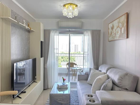 living room and bedroom of Lumpini Park Beach Jomtien