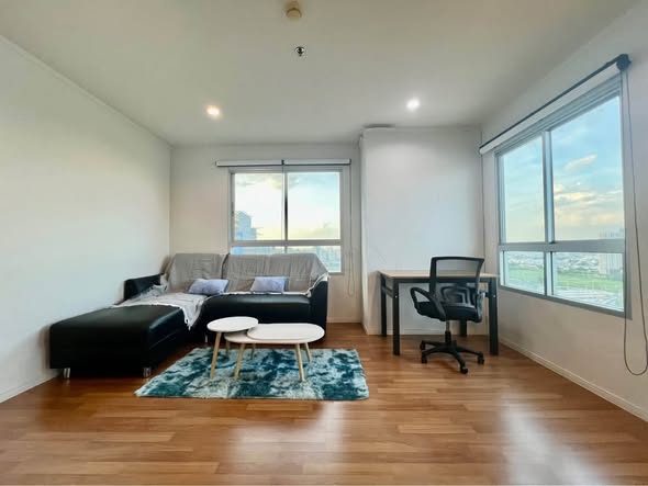 bedroom and living room of Lumpini Park Rama 9 – Ratchada