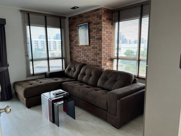 living room of Lumpini Park Rama 9 – Ratchada
