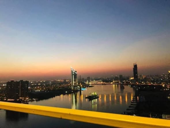 Lumpini Park Riverside Rama 3