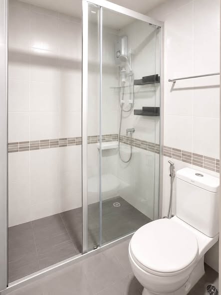 room interior and bathroom of Lumpini Place Bang Na