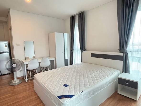bedroom of Lumpini Place Rama 3 – Riverine
