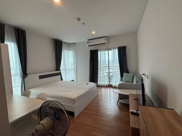 bedroom of Lumpini Place Rama 3 – Riverine
