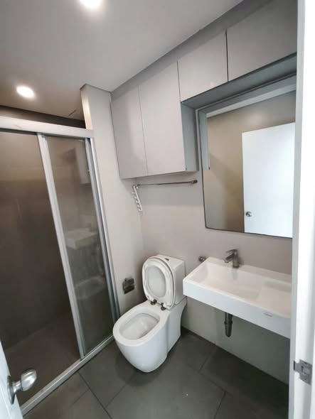 bathroom of Lumpini Place Ratchada-Sathu