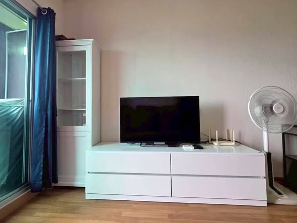 living room and room interior of Lumpini Place Ratchada-Sathu