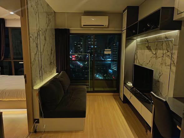 bedroom of Lumpini Suite Phetchaburi – Makkasan