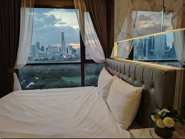 bedroom of Lumpini Suite Phetchaburi – Makkasan