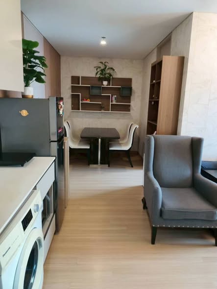 living room of Lumpini Suite Phetchaburi – Makkasan