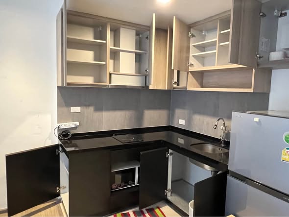 kitchen of Lyss Ratchayothin