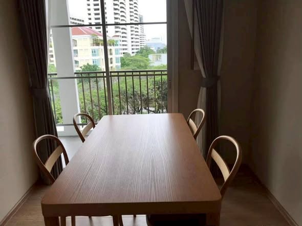 room interior of Maestro 39 Sukhumvit 39