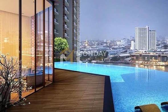 pool of Magnolias Waterfront Residences