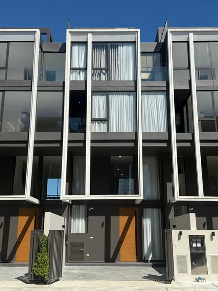 Malanan Modern Townhome