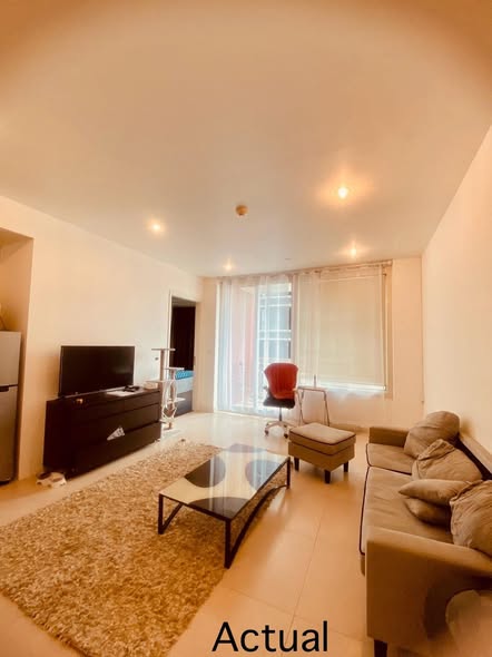 living room of Manhattan Chidlom