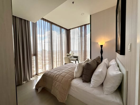 bedroom of แมสซารีน รัชโยธิน | Mazarine Ratchayothin by Grand Unity