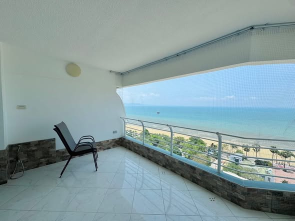 Metro Jomtien Condotel