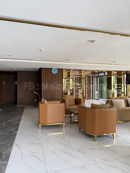living room of Metro Luxe Riverfront Rattanathibet