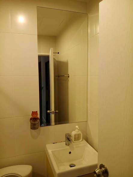 bathroom of Metro Sky Prachachuen