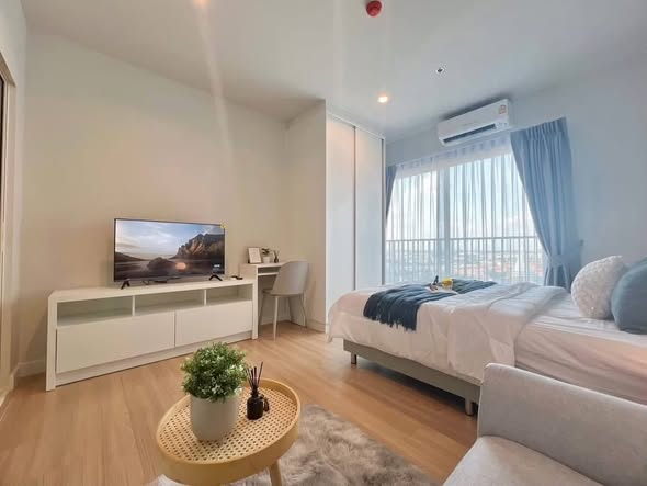 bedroom of Metro Sky Wutthakat
