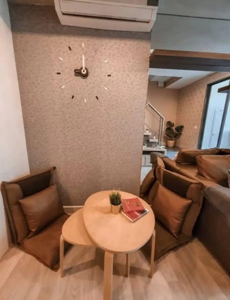 living room of Modern House Eakchai46