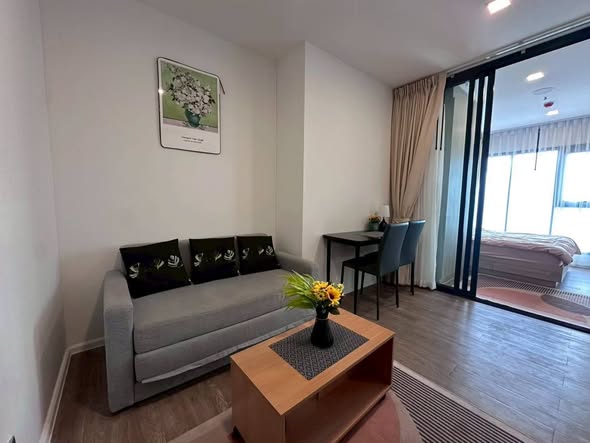 bedroom and living room of Modiz Sukhumvit 50 โมดิซ สุขุมวิท 50