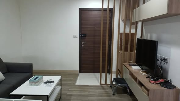 bedroom and room interior of Moniiq Sukhumvit 64