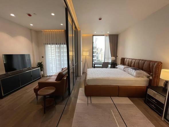 bedroom of MUNIQ Sukhumvit 23