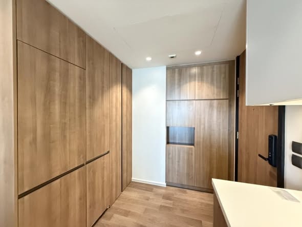 room interior of MUNIQ Sukhumvit 23