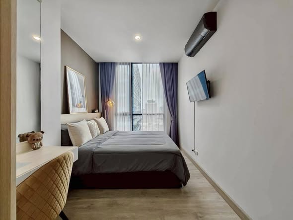 bedroom of Mövenpick Ekkamai Bangkok