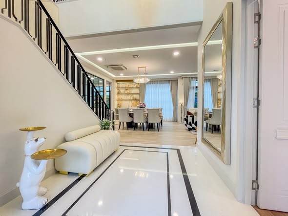 living room of Nantawan Rama 9 Srinakarin