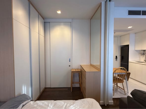 bedroom and room interior of Nara 9
