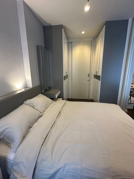 bedroom of Narathorn Place