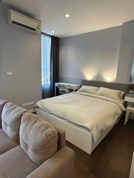 bedroom of Narathorn Place