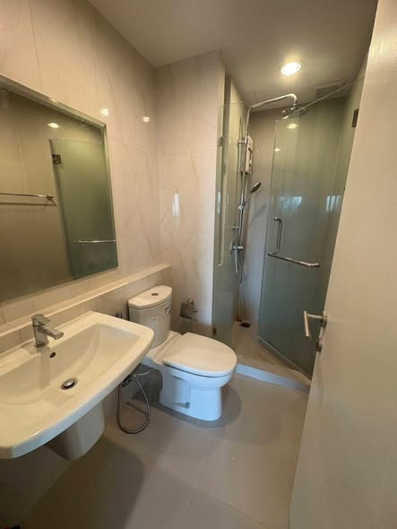 bathroom of นิช โมโน เมกะ สเปซ บางนา (Niche MONO Mega Space Bang Na)