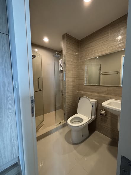 bathroom of Niche MONO Sukhumvit Bearing