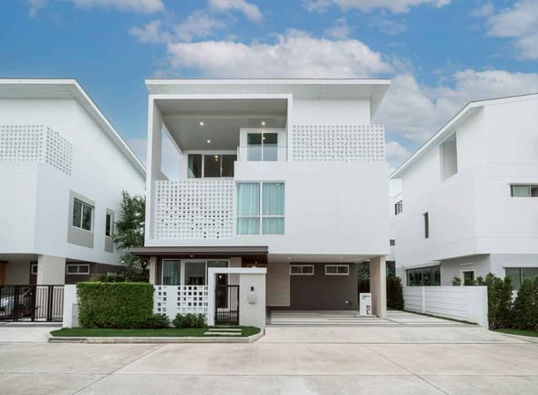Nirvana ABSOLUTE Krungthep Kreetha