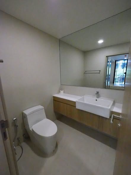 bathroom of Noble Ambience Sukhumvit 42