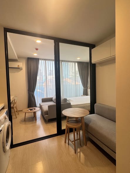 bedroom and room interior of Noble Ambience Sukhumvit 42