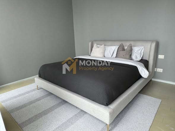 bedroom of Noble Ploenchit