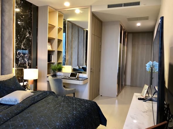 bedroom of Noble Ploenchit