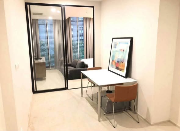 room interior of Noble Ploenchit