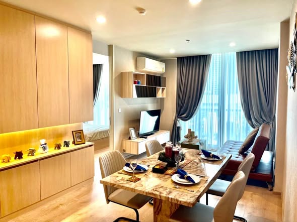 bedroom and living room of Noble Recole