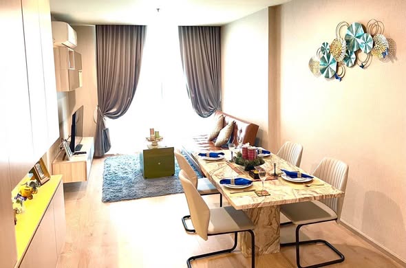 room interior of Noble Recole