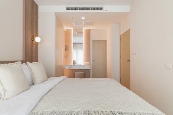 bedroom of Noble Reveal