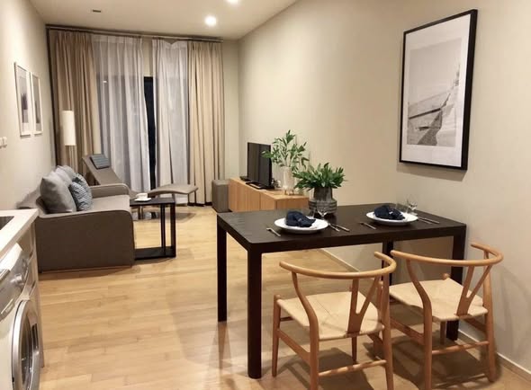 living room of Noble Reveal